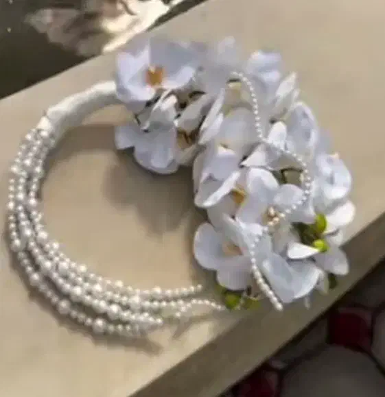 دورود انواع دسته گل عروس به هرسبکی|گل مصنوعی|نجفآباد, صالح آباد|دیوار