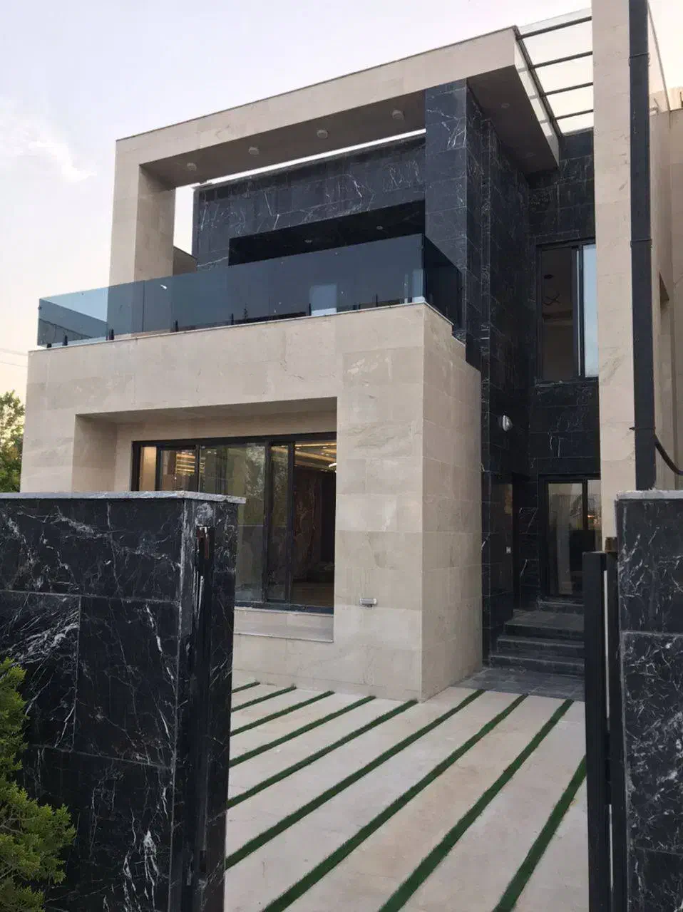 فروش ویلادوبلکس مدرن استخرداخلی روف گاردن|فروش خانه و ویلا|امامزاده عبدالله, |دیوار