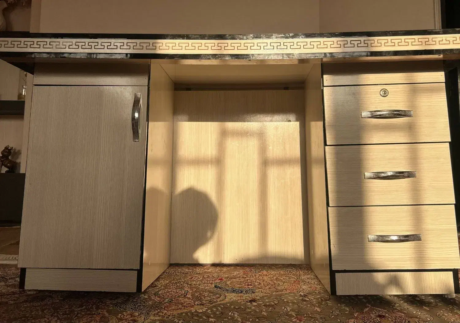 میز تحریر|میز تحریر و کامپیوتر|اسفراین, |دیوار