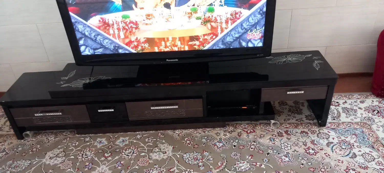 میز تلویزیون|بوفه، ویترین، کنسول|اراک, |دیوار