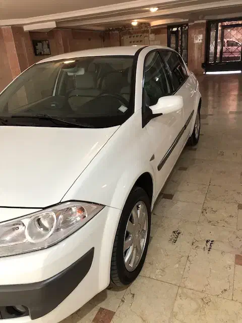 مگان ۲۰۰۰ اتوماتیک مدل ۱۳۹۰ بدون خط وخش|خودرو سواری و وانت|تهران, کرمان|دیوار