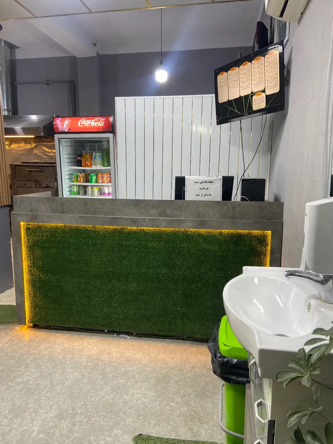 واگذاری فست فود با تمام تجهیزات به دلیل مهاجرت|فروشگاه و مغازه|نورآباد ممسنی, |دیوار