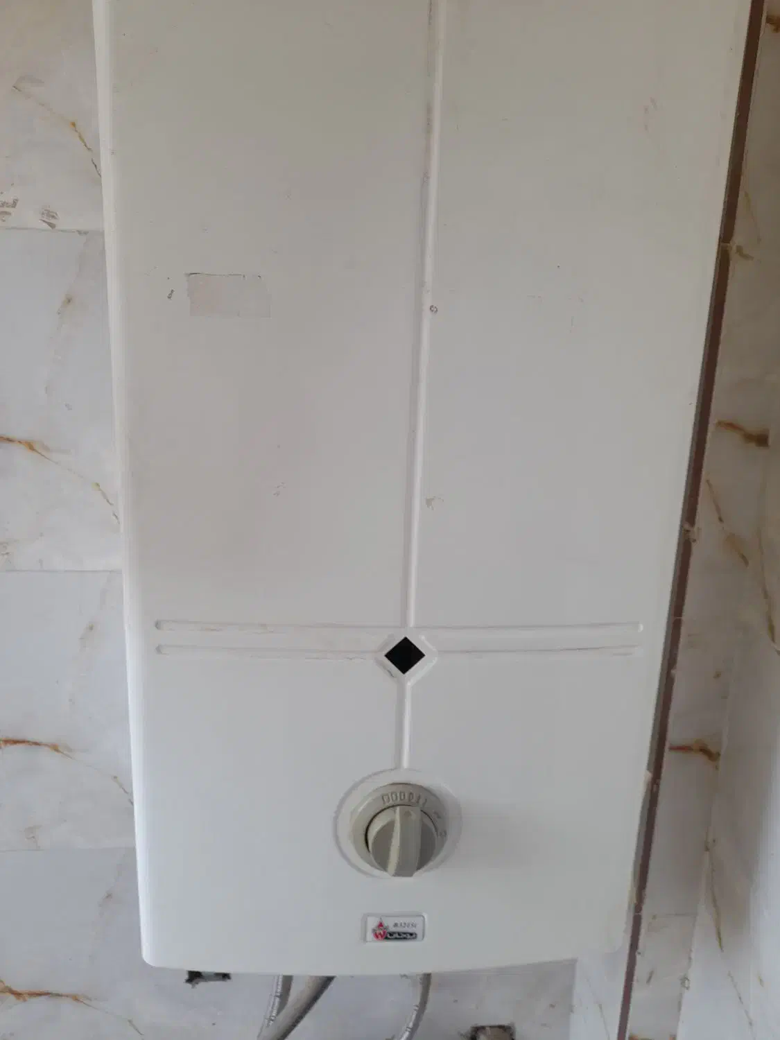 ابگرمکن  دیواری بوتان بدوشمک  و برقی جام الکتریک|آبگرمکن، پکیج، شوفاژ|قم, ولیعصر|دیوار