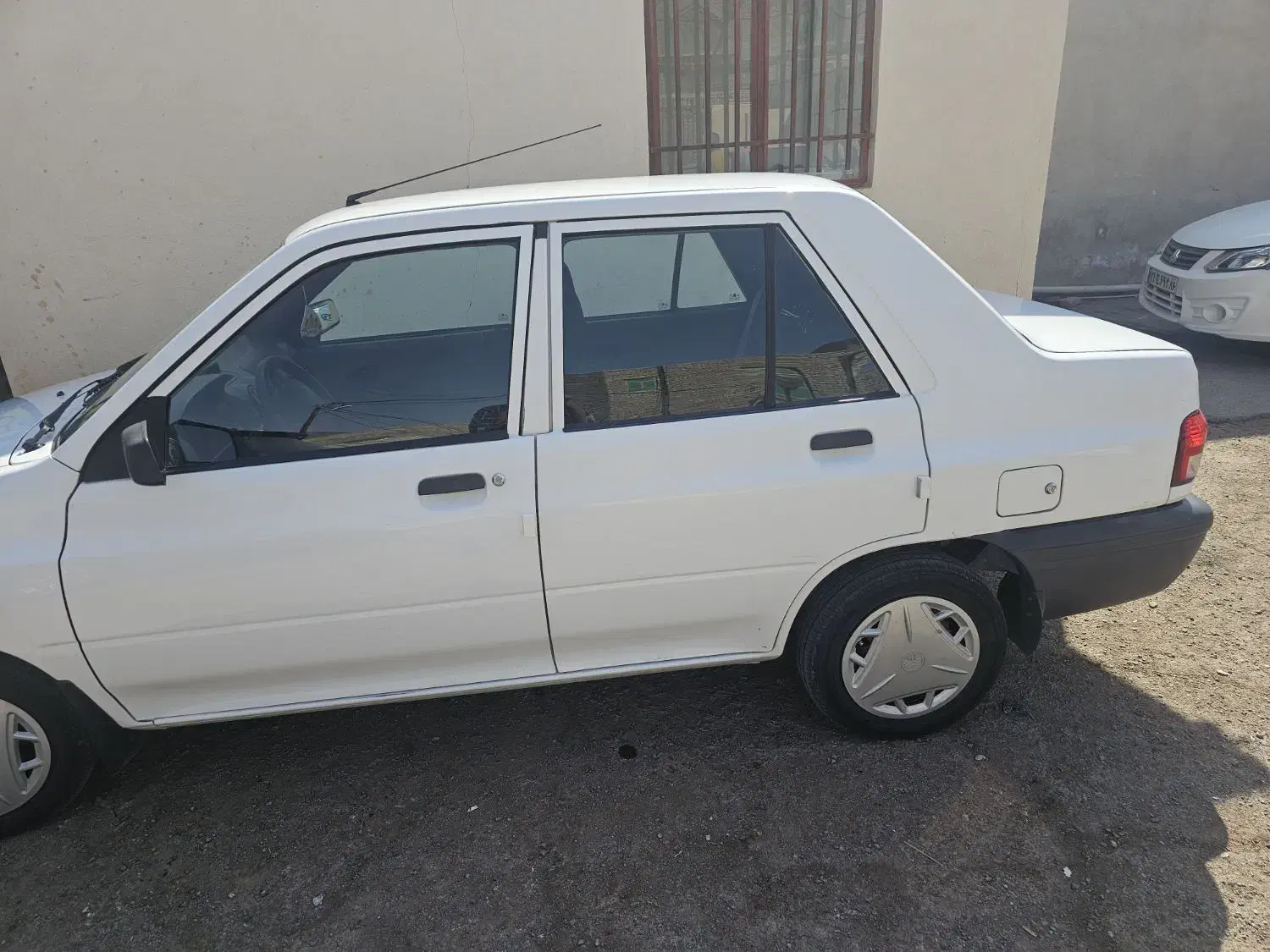 خودر مدل 98 سالم می باشد|خودرو سواری و وانت|سرخه, |دیوار