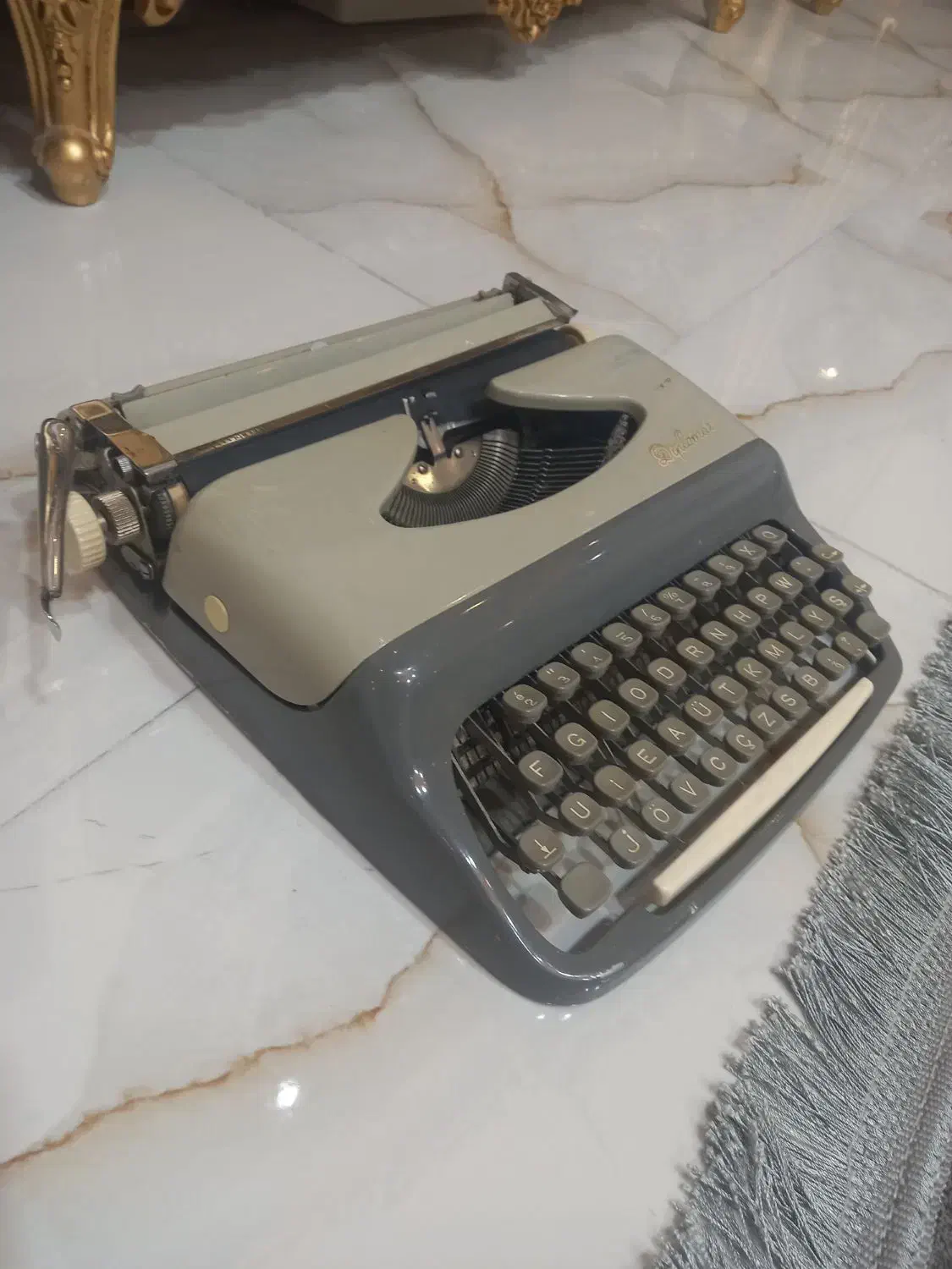 ماشین تایپ|کلکسیون اشیاء عتیقه|تهران, تهرانسر شرقی|دیوار