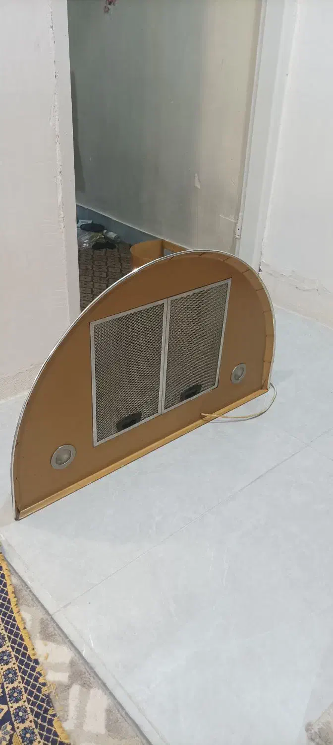 یک عدد هود.تمیز ۱میلیون تومان|هود|اهواز, منبع اب|دیوار