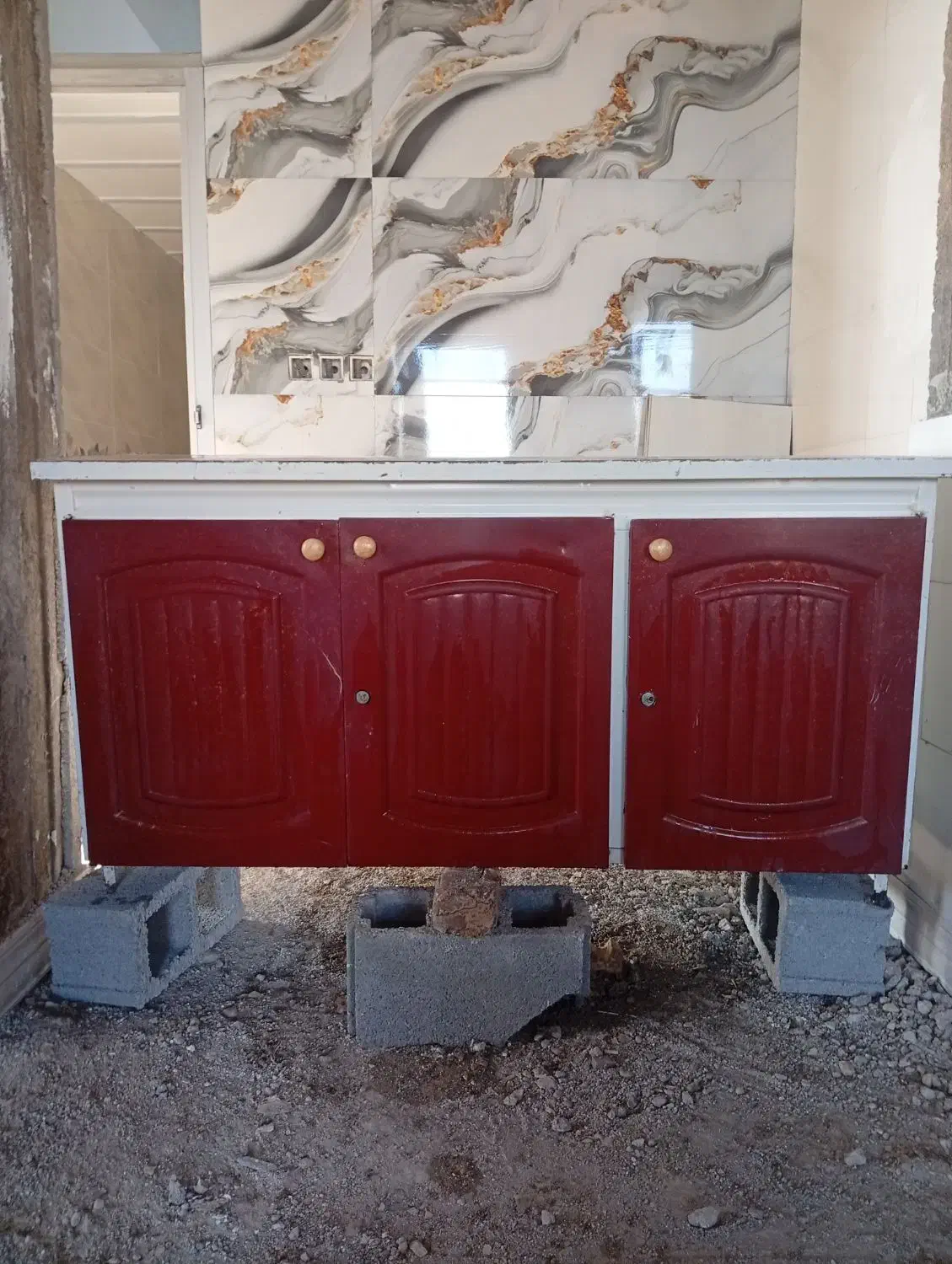 کمد|جاکفشی، کمد، دراور|مرودشت, فیروزی|دیوار