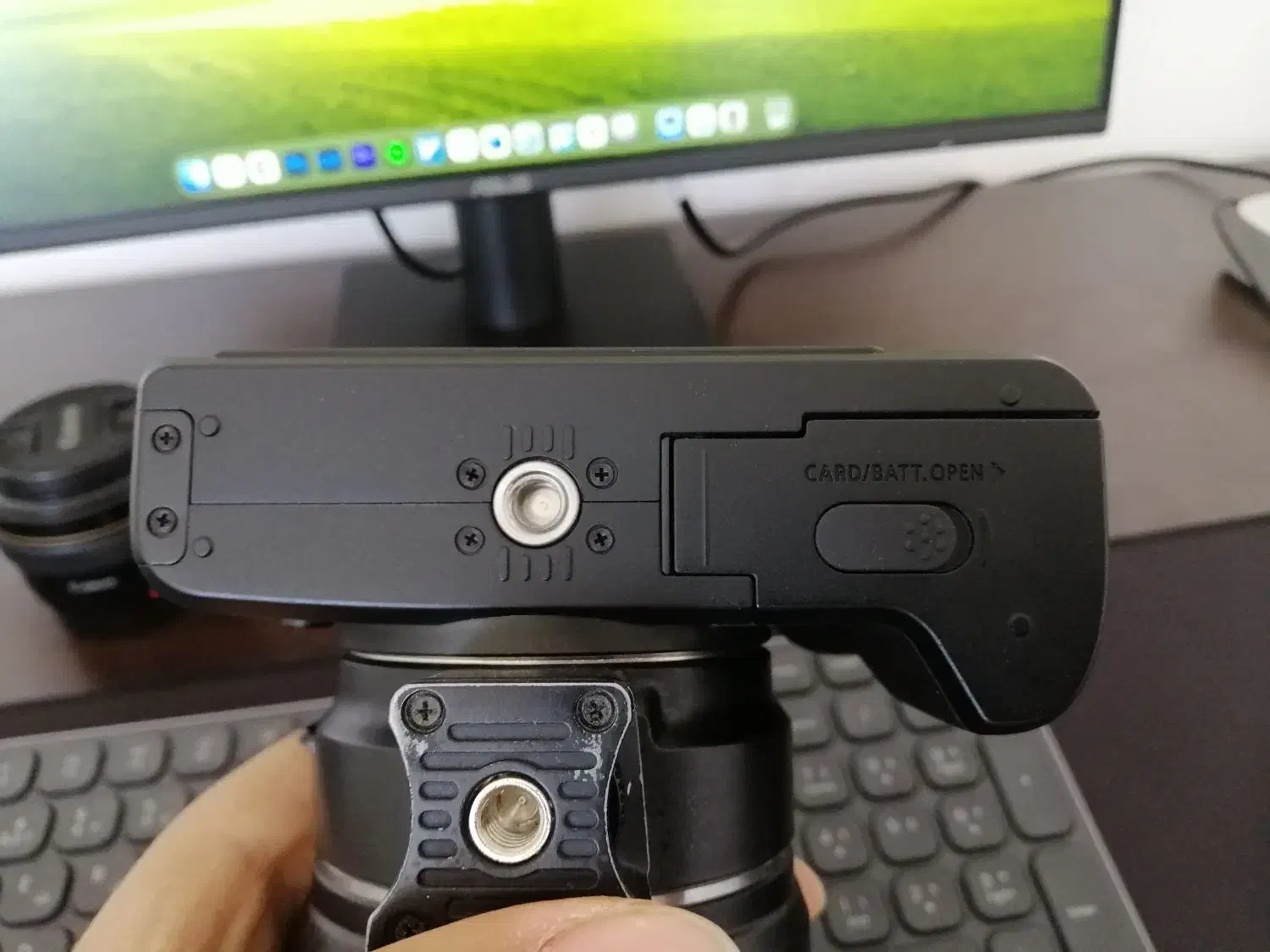 کنون m50 مارک 2 با لنز 10-22 و 50 f1.4|دوربین عکاسی و فیلم‌برداری|شیراز, ابیوردی|دیوار