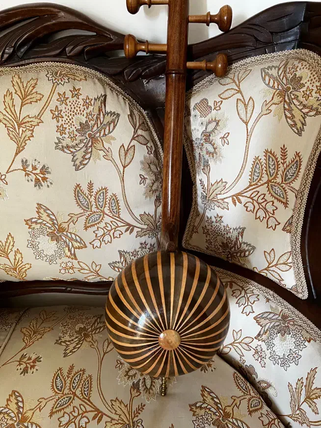 کمانچه همایون|سازهای سنتی|شاهرود, |دیوار