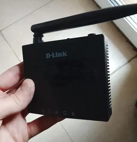 مودم وایفای D-Link درحد نو تمیز اورجینال|مودم و تجهیزات شبکه|تهران, گلستان (شهرک راه آهن)|دیوار