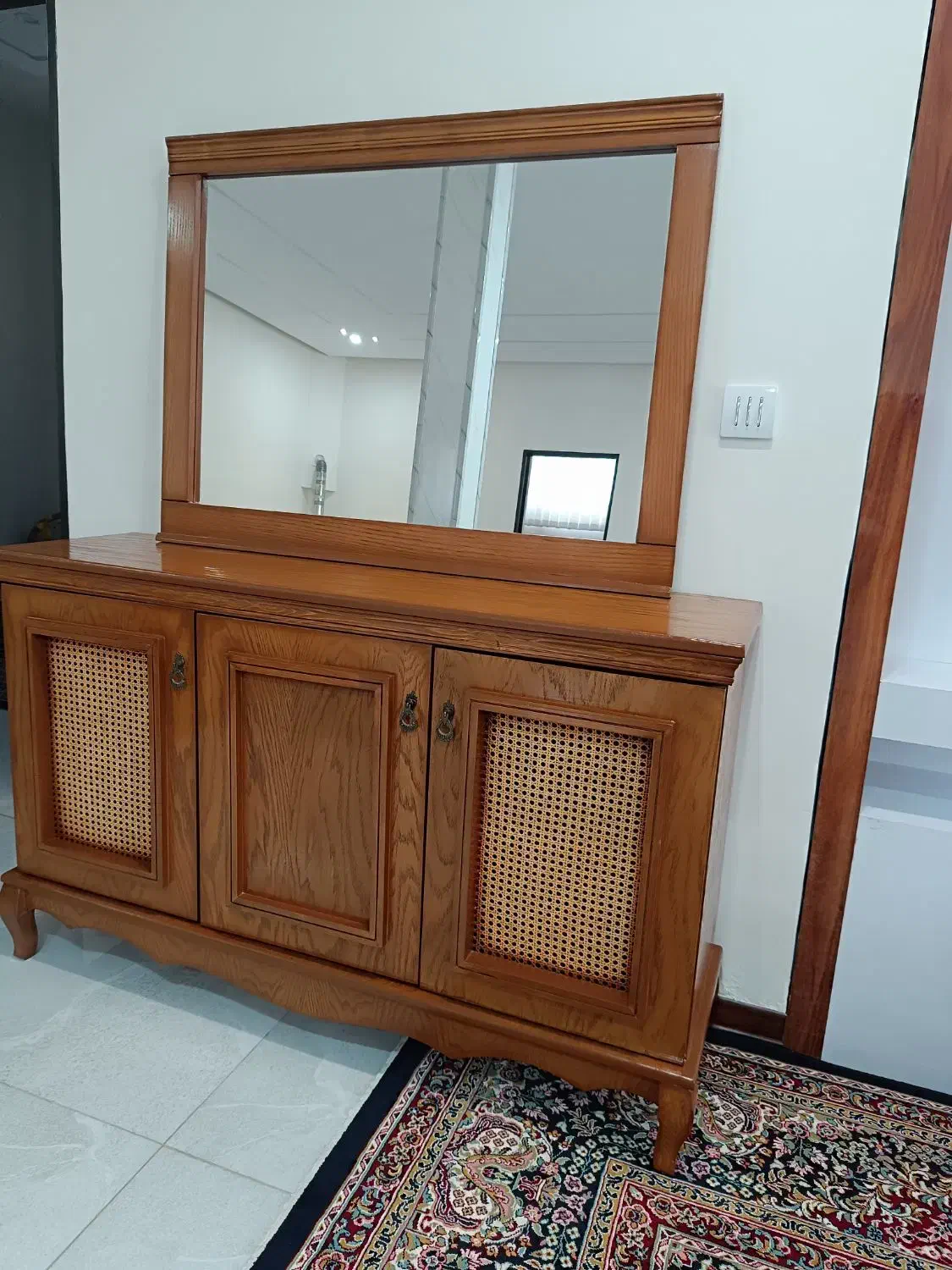 میز کنسول و زیر تلویزیون|بوفه، ویترین، کنسول|نهاوند, |دیوار