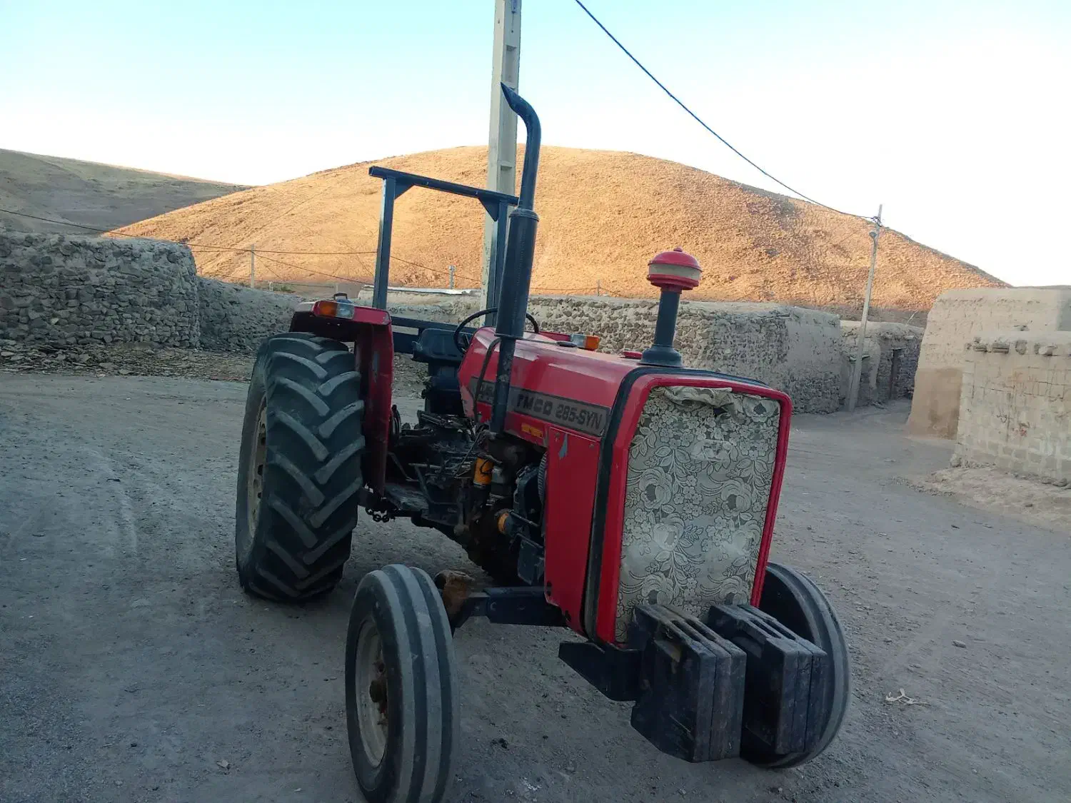 تراکتور 285 سه دنده همراه با گاواهن|خودرو سنگین|ماهنشان, |دیوار