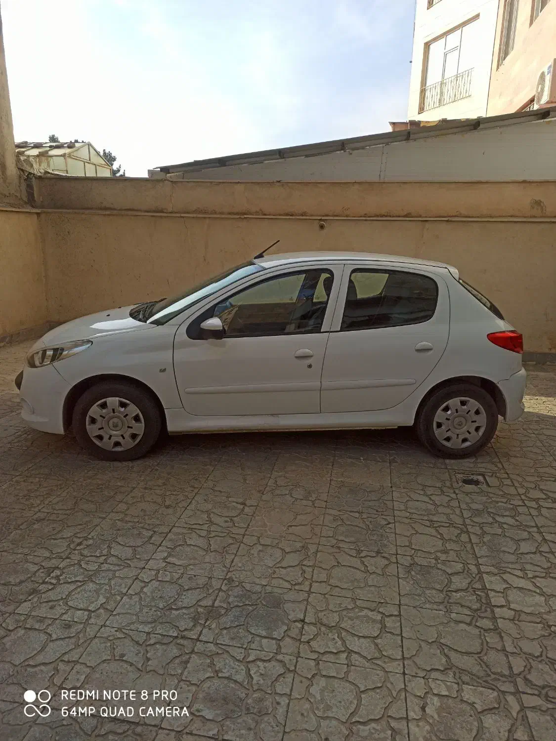 207 مدل 1402|خودرو سواری و وانت|هشتگرد, شهرک ولیعصر (مصلی)|دیوار