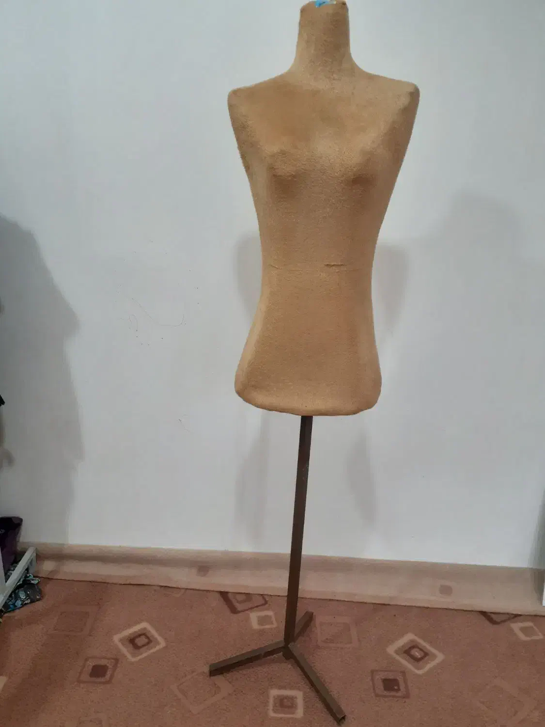 مانکن|لوازم خیاطی و بافتنی|دلوار, |دیوار