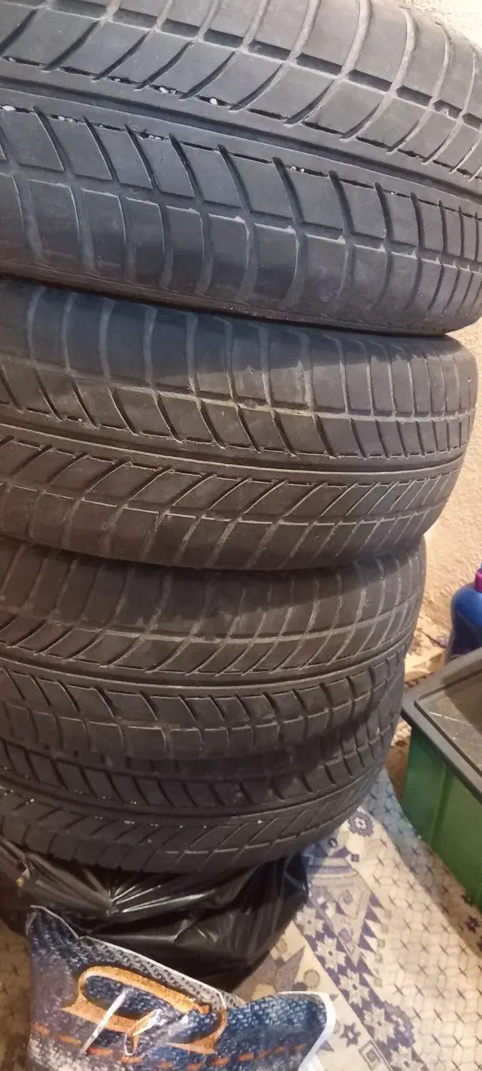 لاستیک ۱۸۵.۱۵|قطعات یدکی و لوازم جانبی|صومعهسرا, |دیوار