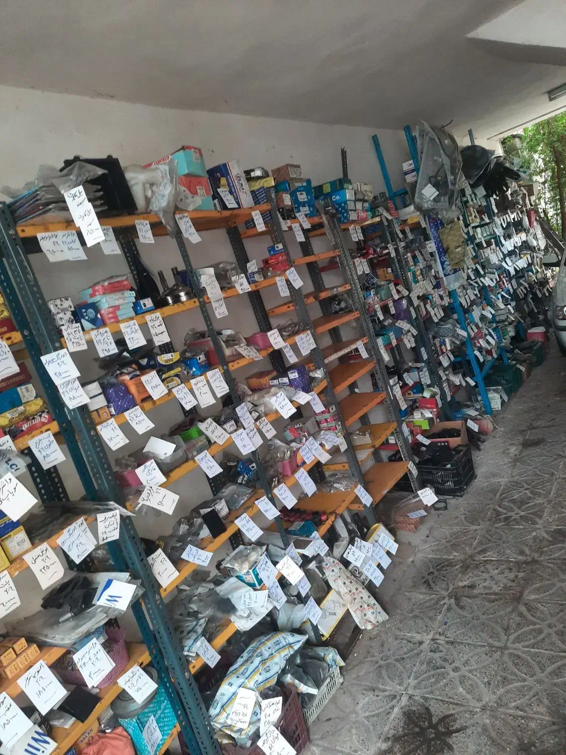 لوازم پراید و پژو وسمند و۲۰۶ فروش ب طور کلی|قطعات یدکی و لوازم جانبی|رشت, آب و برق|دیوار