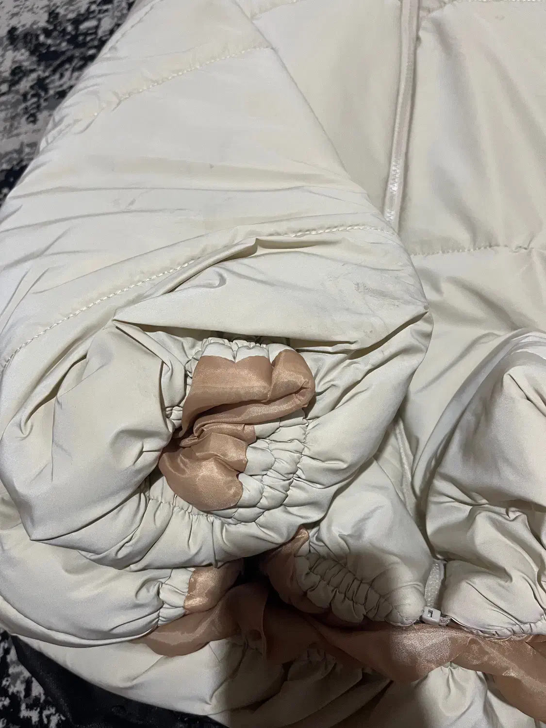 کاپشن دخترونه/زنونه|لباس|ساری, |دیوار