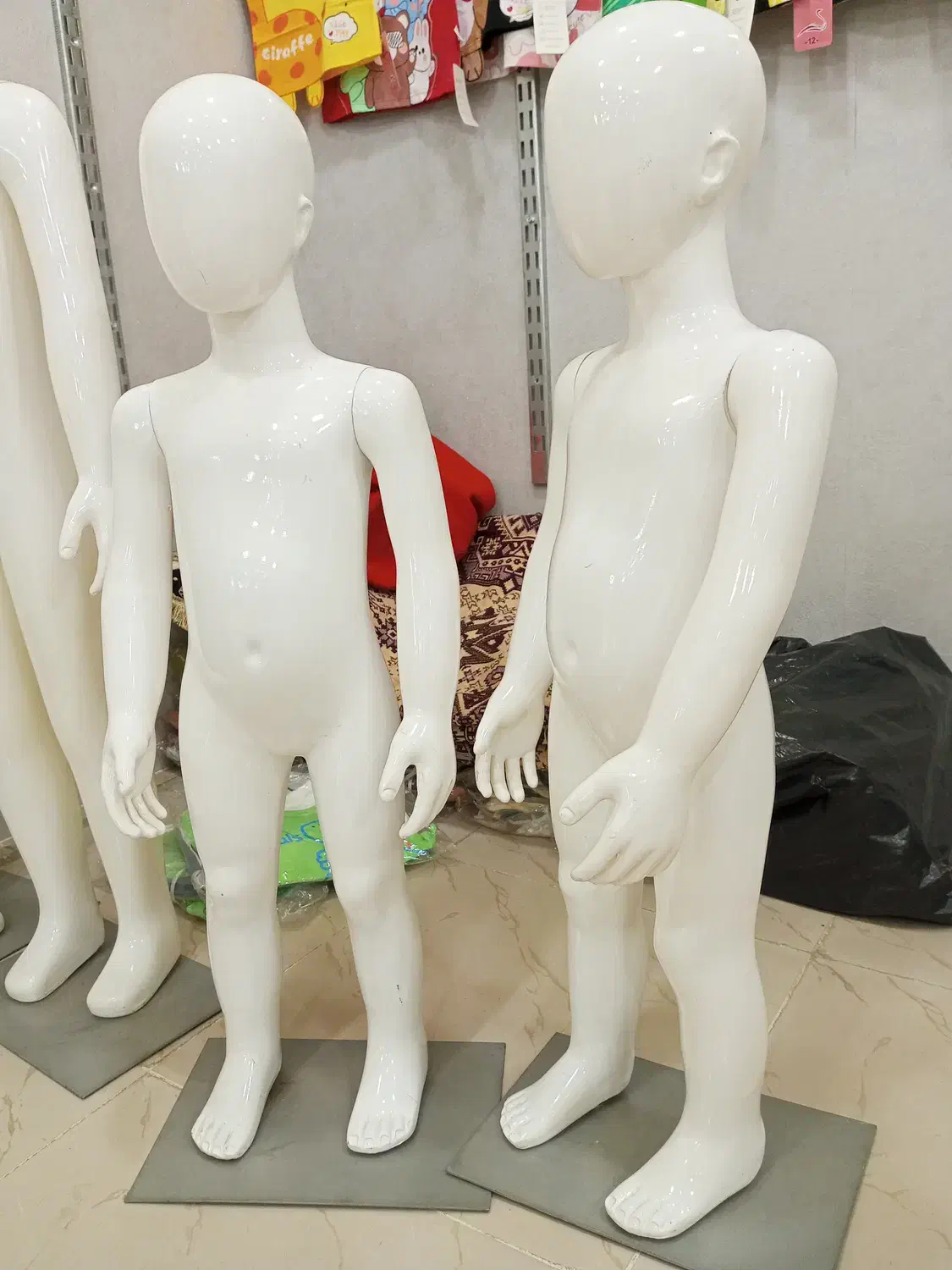 فروش مانکن بچگانه|فروشگاه و مغازه|بانه, |دیوار