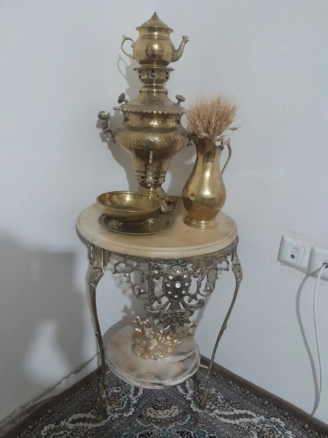 ست سماور زغالی ومیز برنجی|صنایع دستی و سایر لوازم تزئینی|کرج, حصارک پایین|دیوار