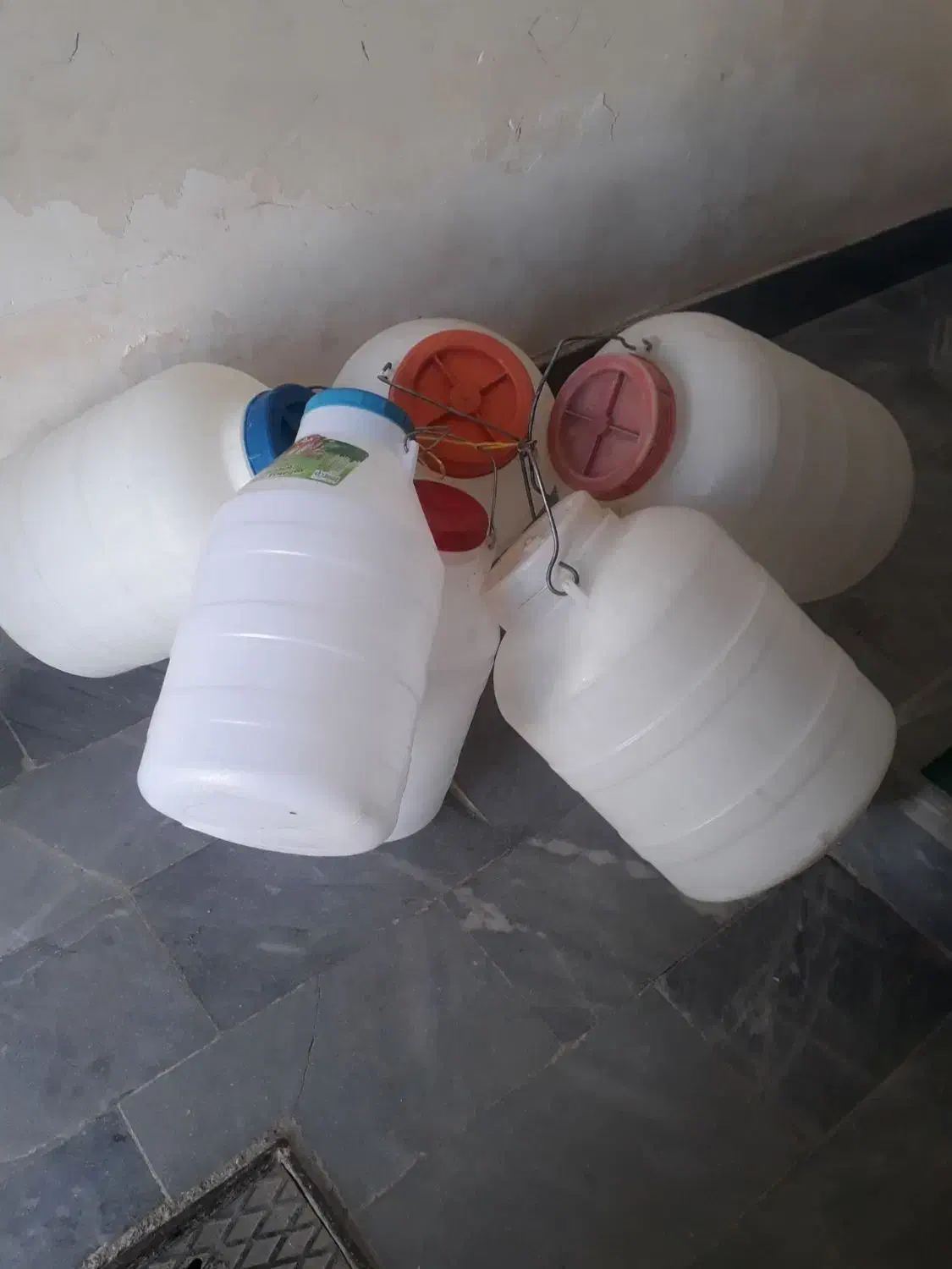 دبه|ظروف نگهدارنده، پلاستیکی، یک‌بارمصرف|ارومیه, |دیوار