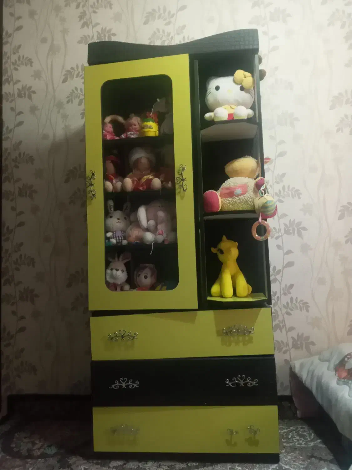 کمد کودک|جاکفشی، کمد، دراور|بیرجند, |دیوار