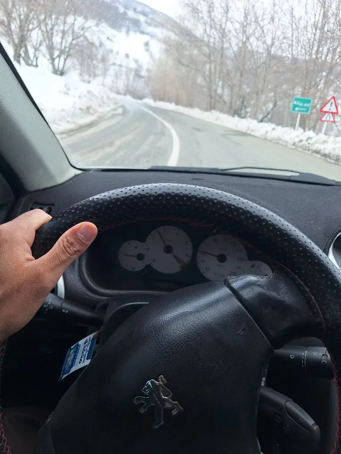 ۲۰۶ تیوفایو|خودرو سواری و وانت|مهاباد (آذربایجان غربی), |دیوار