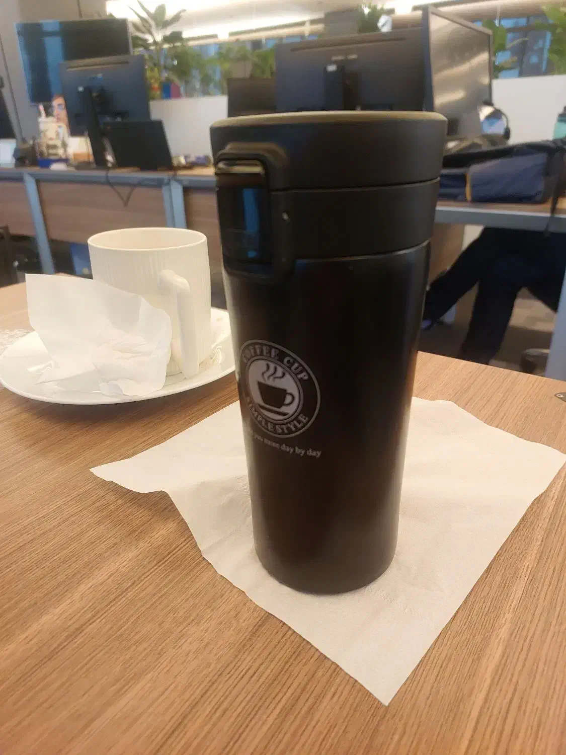 ماگ مشکی مدل 3|ظروف سرو و پذیرایی|گزنک, |دیوار