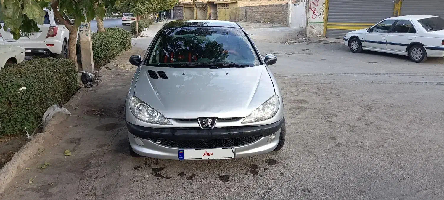 پژو۲۰۶ مدل ۸۳|خودرو سواری و وانت|خمینی‌شهر, |دیوار