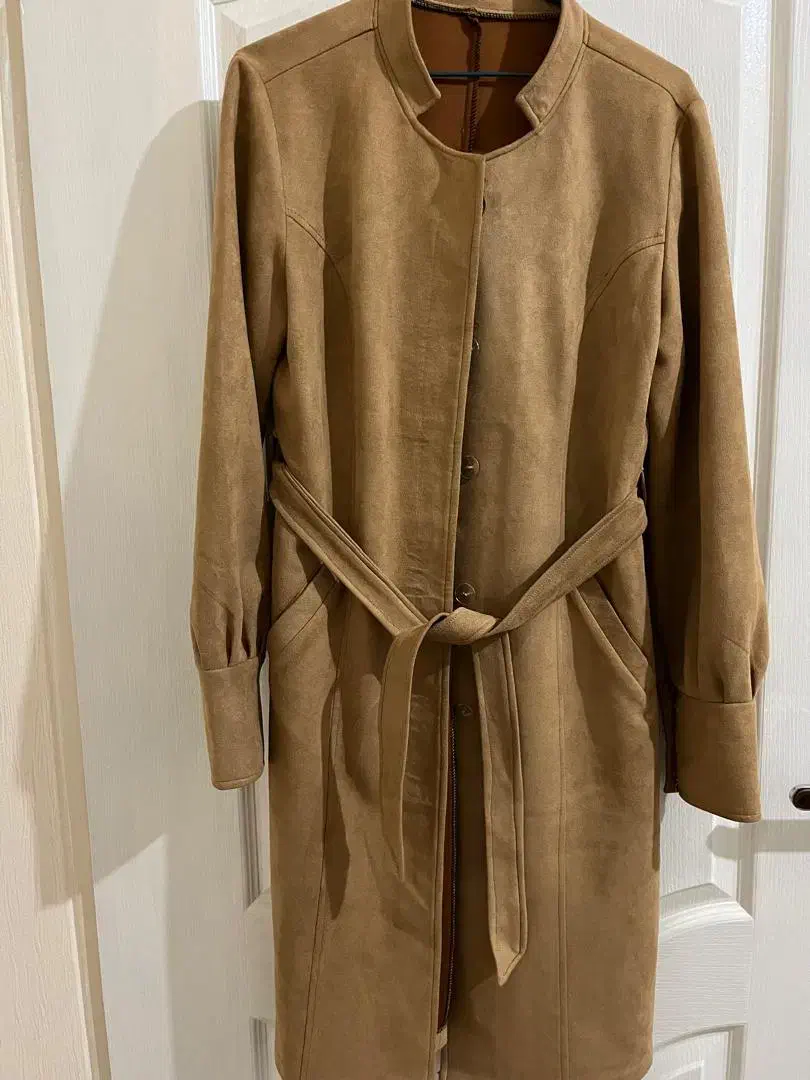 کاپشن|لباس|بیجار, |دیوار