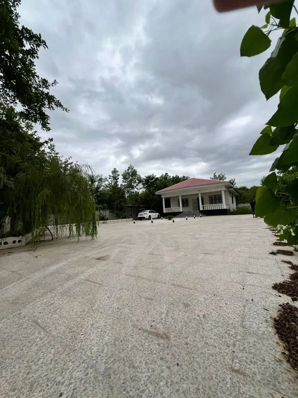 ویلاباغ ۱۱۰۰متر زمین ۱۵۰متر بنا|فروش خانه و ویلا|رشت, گلسار|دیوار