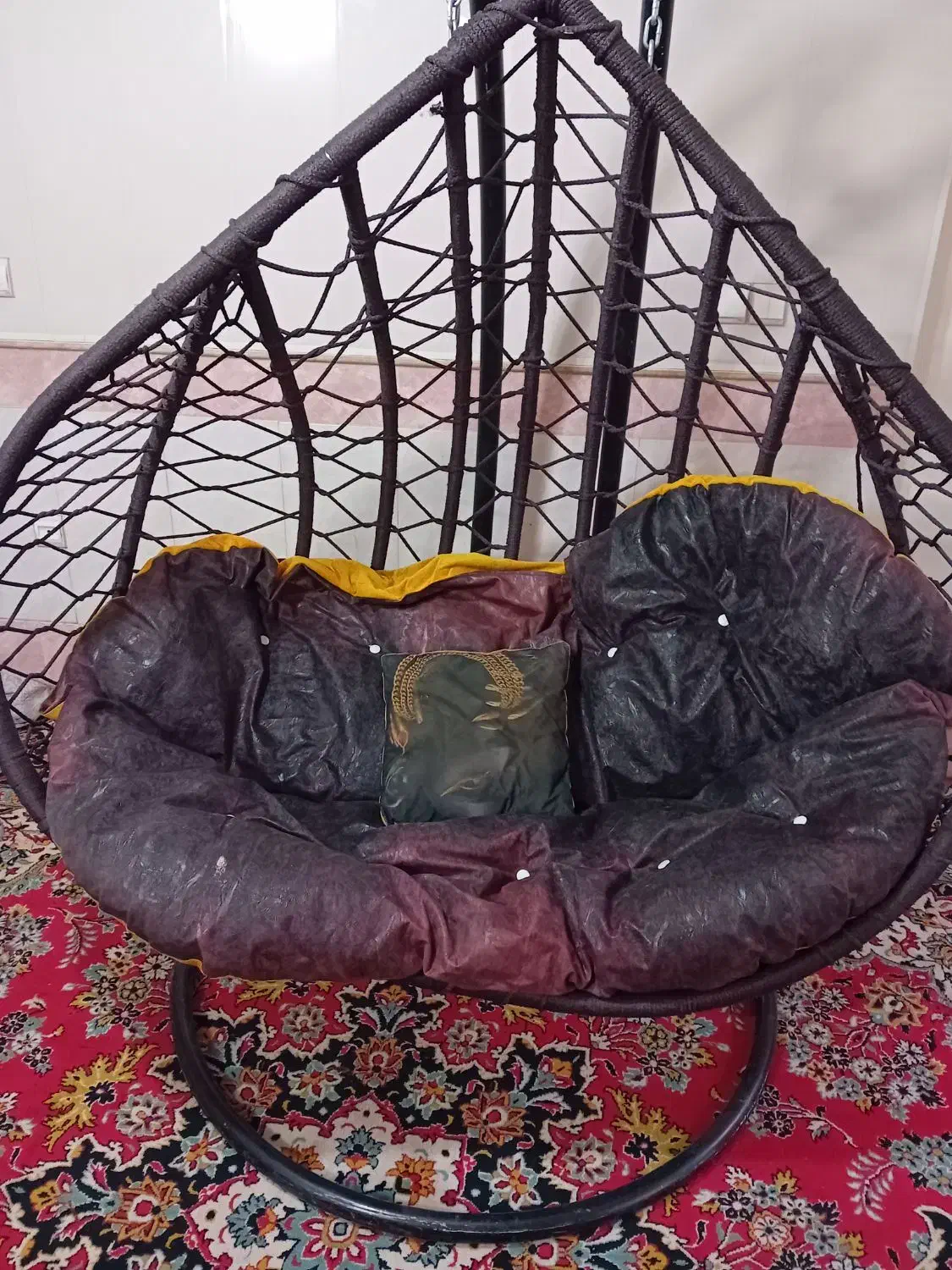 تاپ راحتی ریلکس دونفره|تخت و صندلی بچه|قم, خاکفرج|دیوار