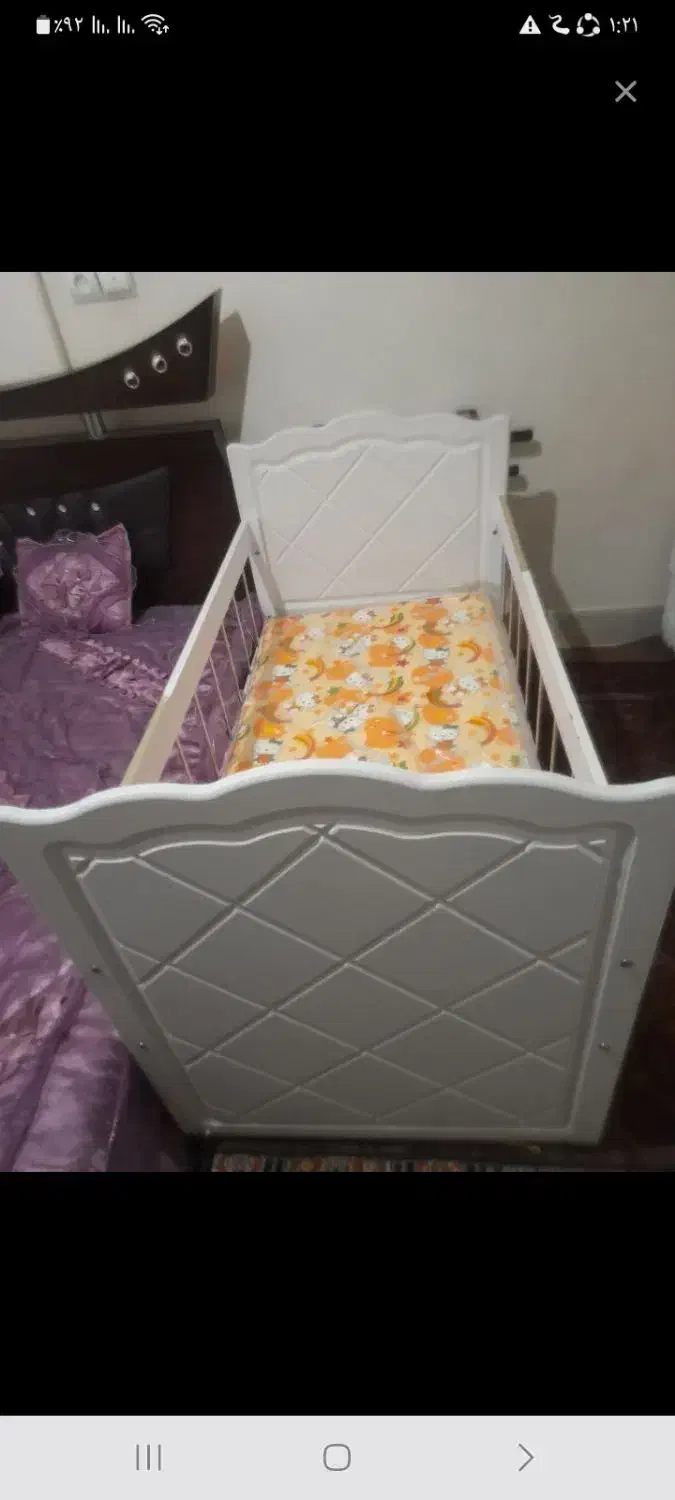 تخت کودک،میزغذاخوری ۶نفره،میزتلویزیون،ویترین|تخت و سرویس خواب|قم, ولیعصر|دیوار