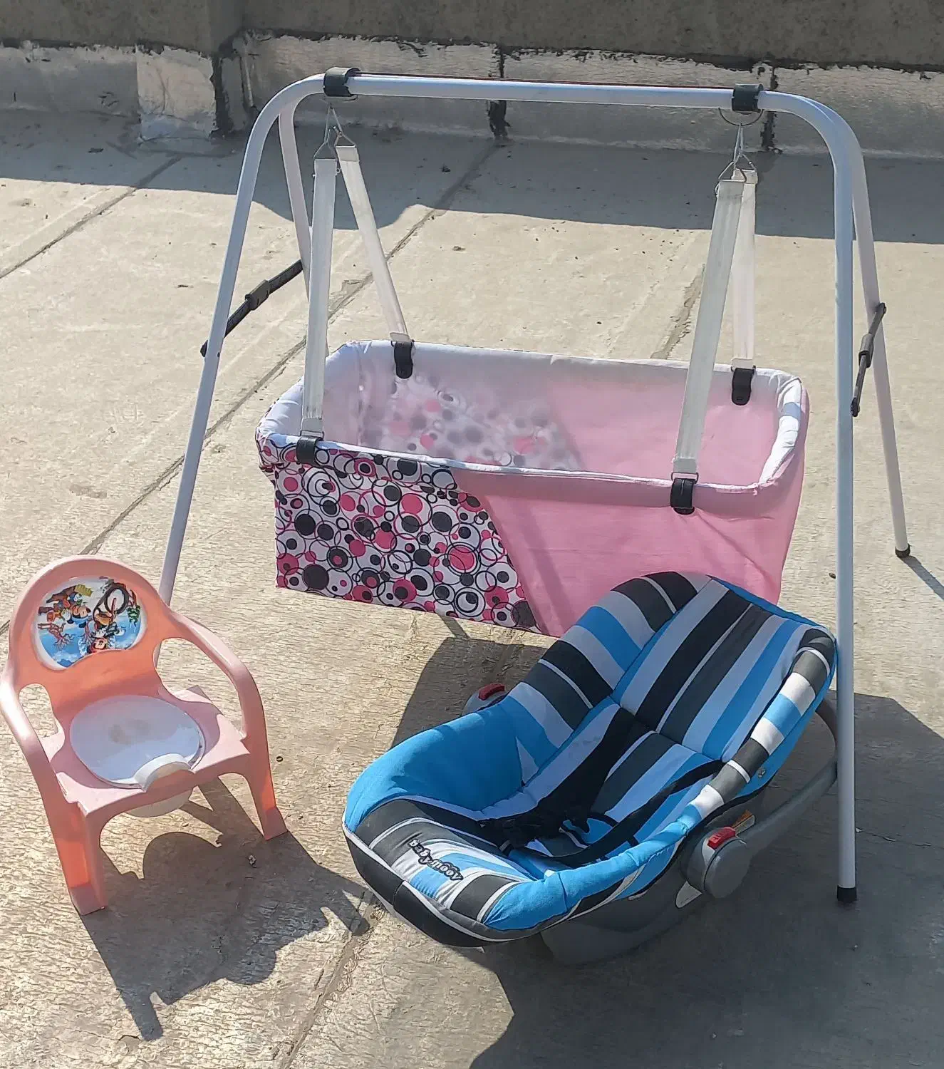 فروش گهواره ، کریر و صندلی کودک در حد نو|کالسکه و لوازم جانبی|کرج, شهرک فهمیده|دیوار