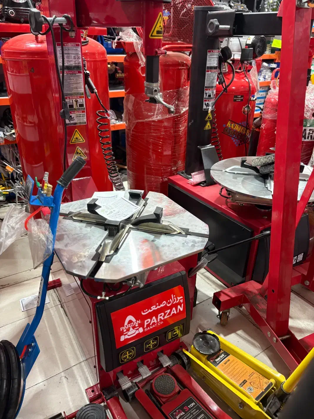 ساکشن،پرس هیدرولیک،کمپرسور،انواع تجهیزات تعمیرگاه|ماشین‌آلات صنعتی|بندرعباس, |دیوار