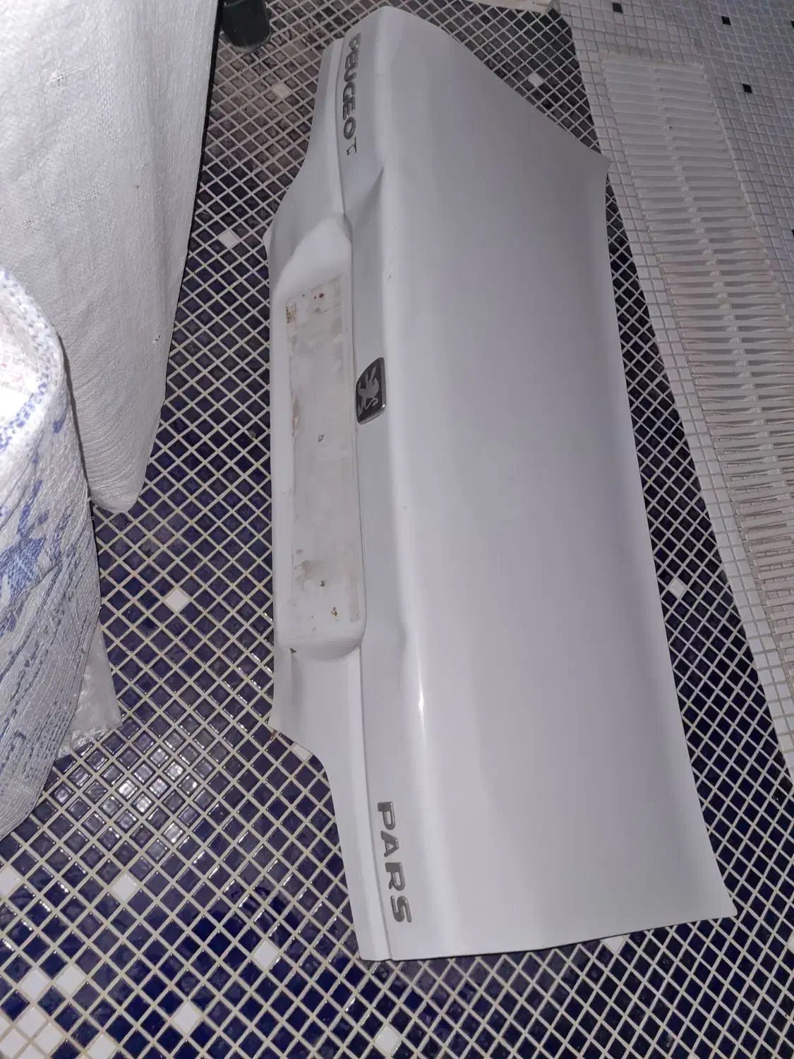 درب صندوق عقب پژوپارس|قطعات یدکی و لوازم جانبی|شیراز, ارم|دیوار