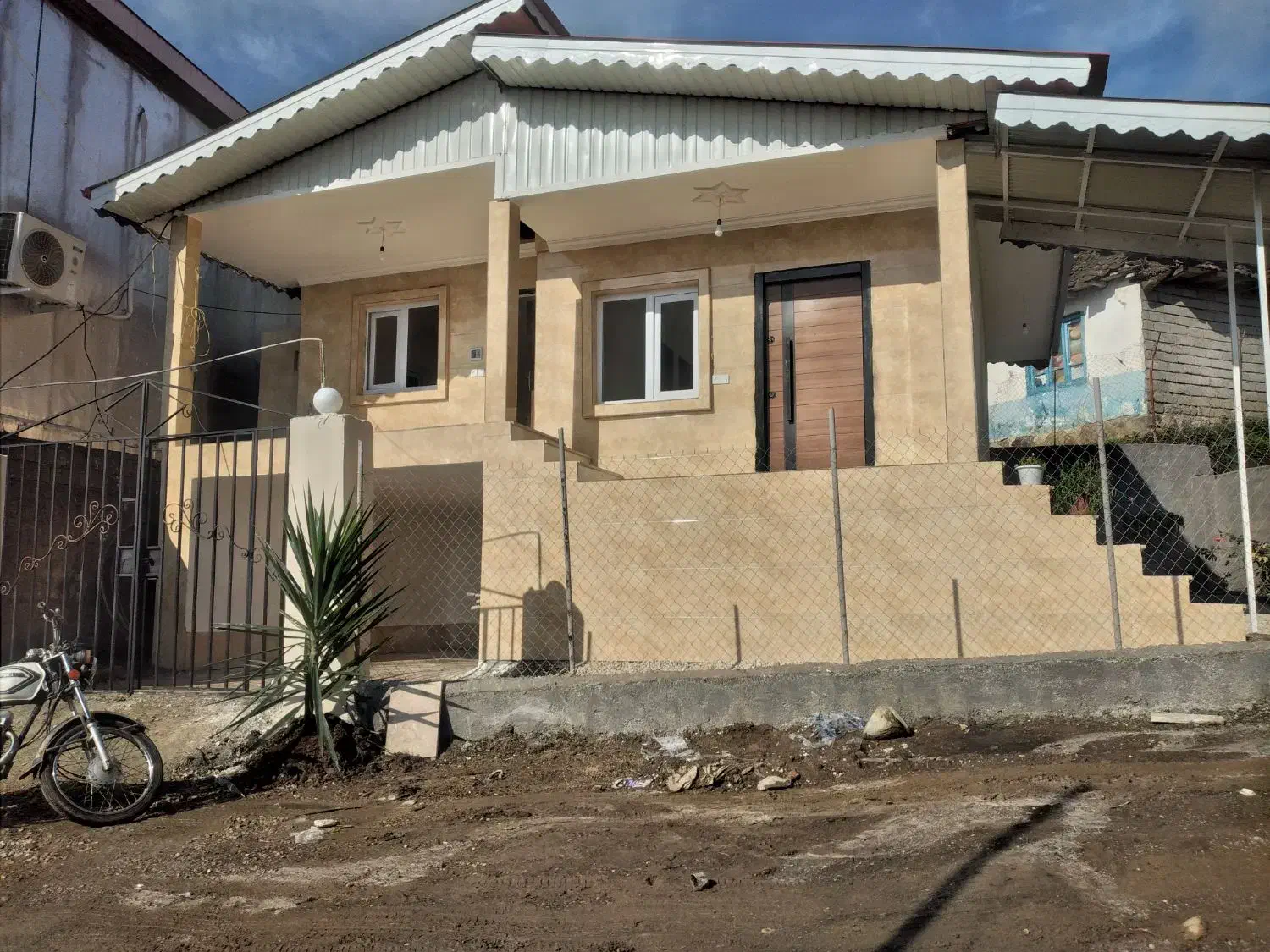 فروش ویلا در حویق|فروش خانه و ویلا|چوبر, |دیوار