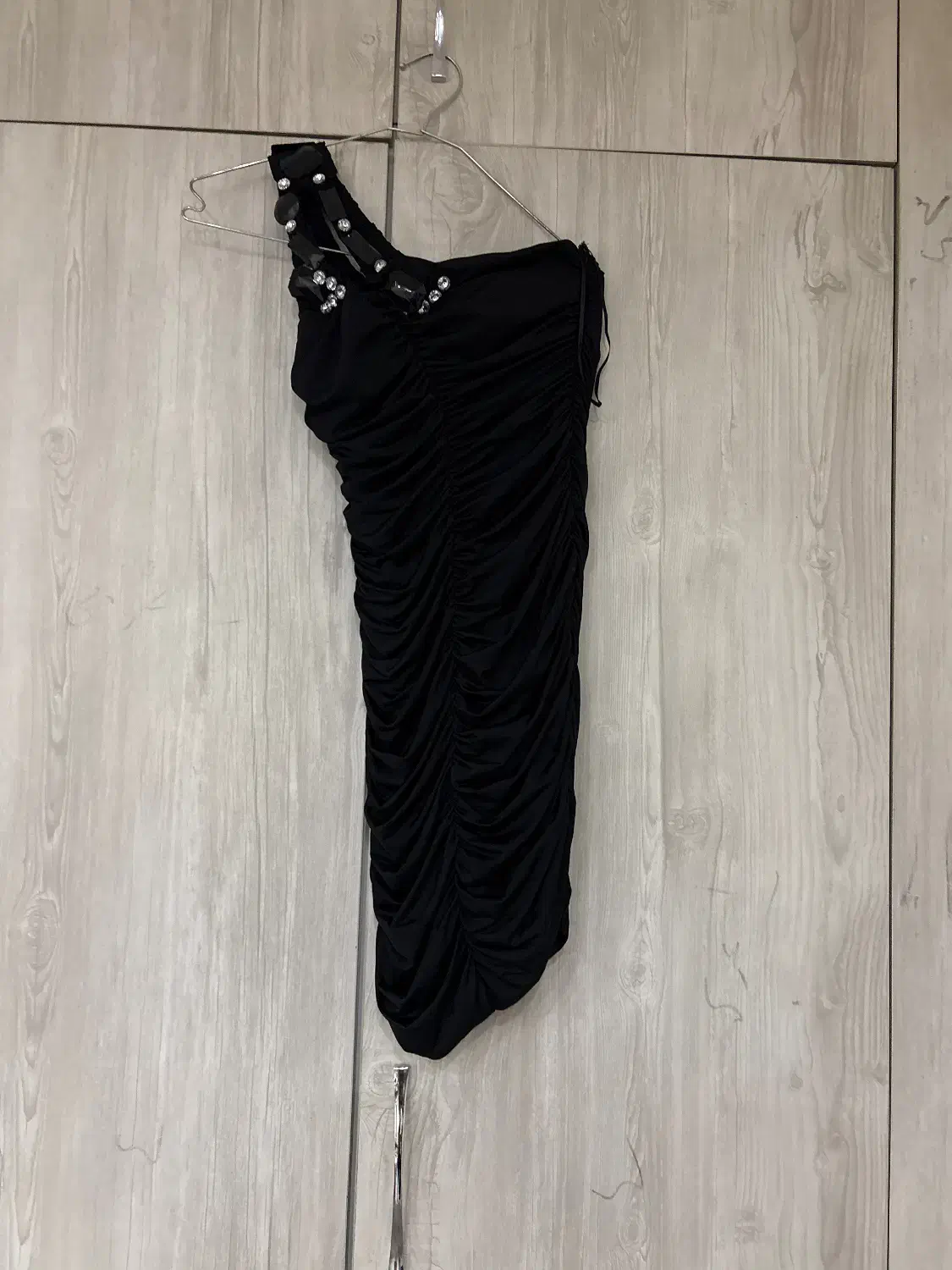 لباس شب|لباس|تهران, مدائن|دیوار