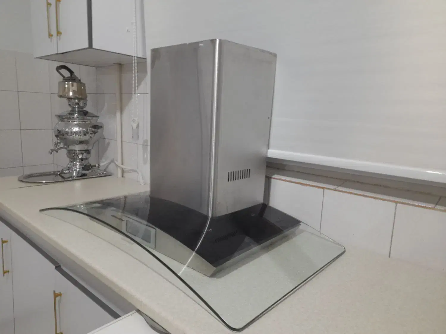 هود|هود|فردیس, سرحدی|دیوار