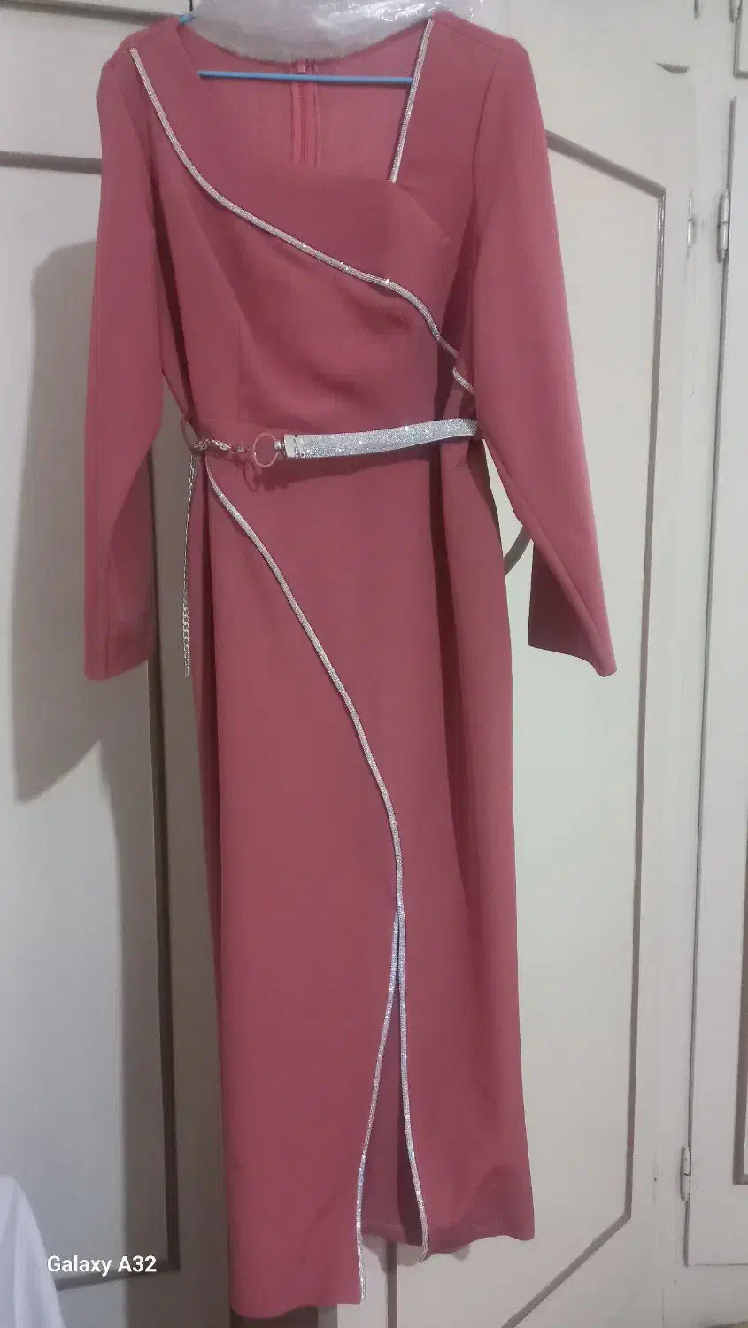 لباس|لباس|سیرجان, |دیوار