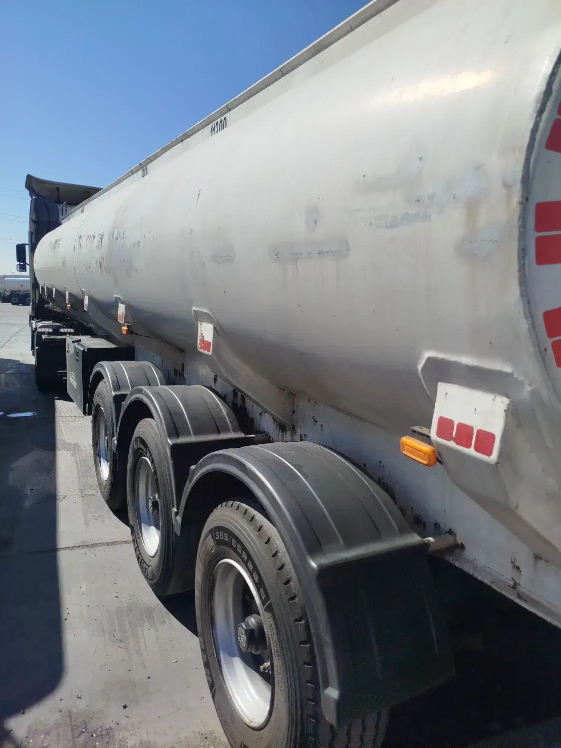 تانکر چهار مواد|خودرو سنگین|اهواز, کوی فرهنگیان ۱|دیوار