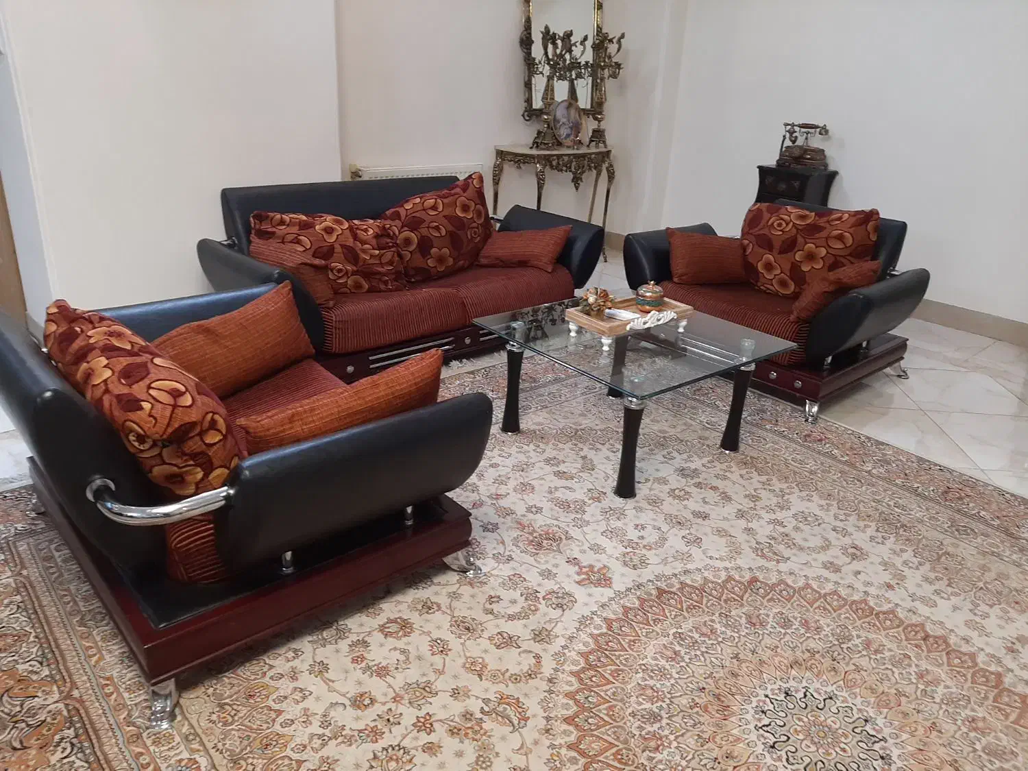 مبل راحتی شرکتی ( مبل ایران) و میز ناهار خوری|مبلمان خانگی و میز عسلی|قم, کیوانفر|دیوار