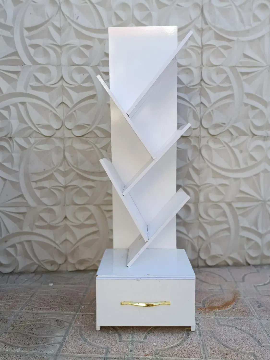 کتابخانه درختی|کتابخانه، شلف، قفسه‌های دیواری|سراب, |دیوار