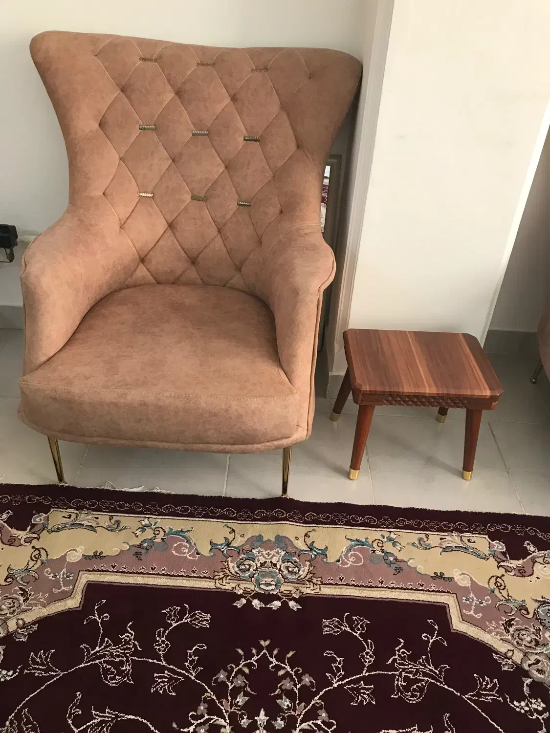 مبل راحتی پایه فلزی طلایی|مبلمان خانگی و میز عسلی|فردیس, شهرک ناز|دیوار