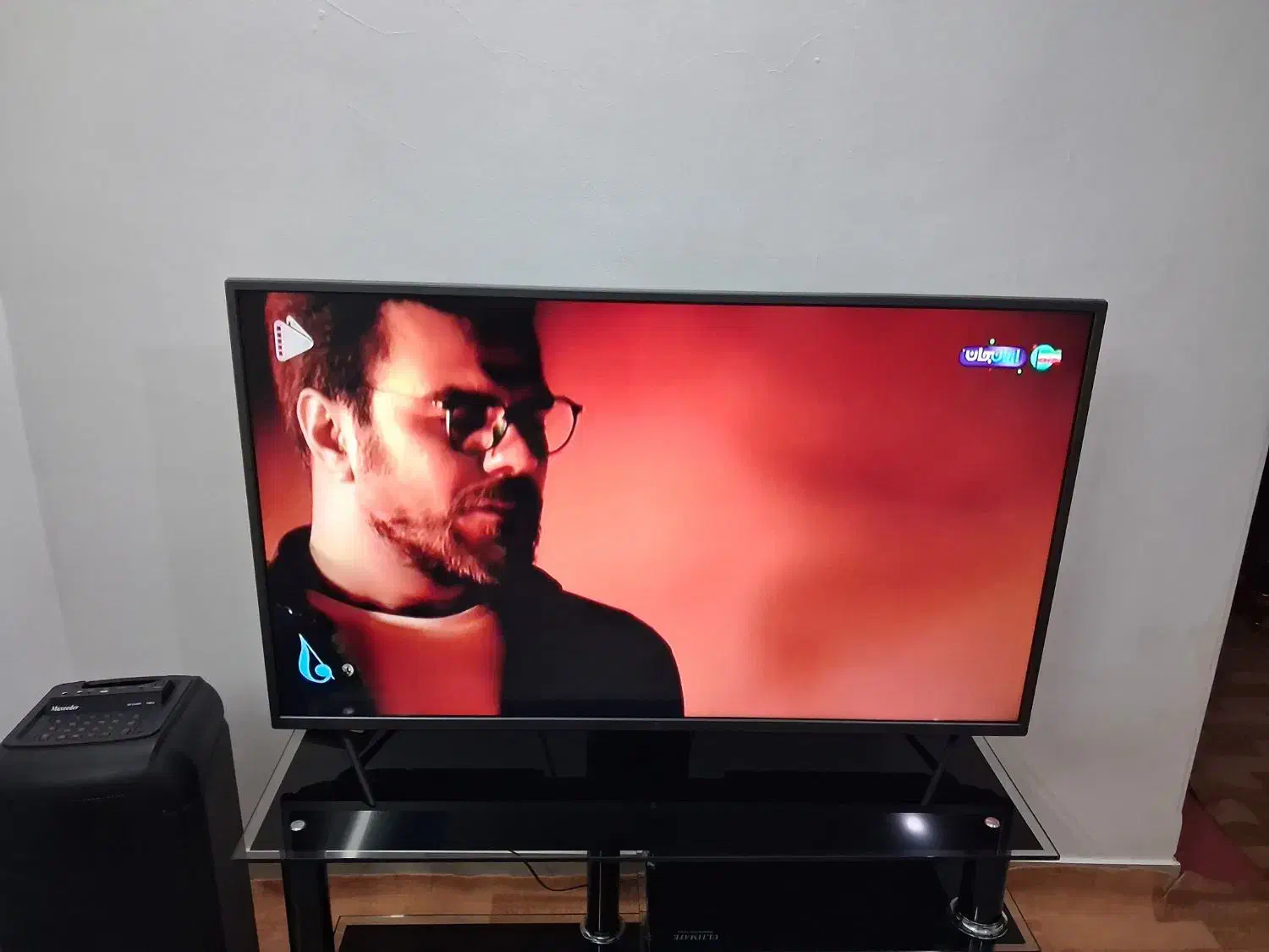 ال ای دی هوشمند ۵۰ اینج|تلویزیون و پروژکتور|هشتگرد, شهرک ولیعصر (مصلی)|دیوار