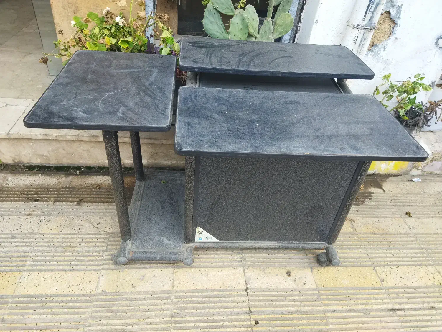 میز کامپیوتر سالم فروش فوری|میز تحریر و کامپیوتر|گرگان, |دیوار