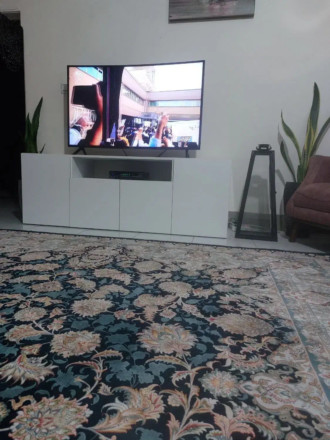 تلویزیون lcd شکسته سامسونگ مدل ۷۳۰۰|تلویزیون و پروژکتور|چهاردانگه (تهران), |دیوار