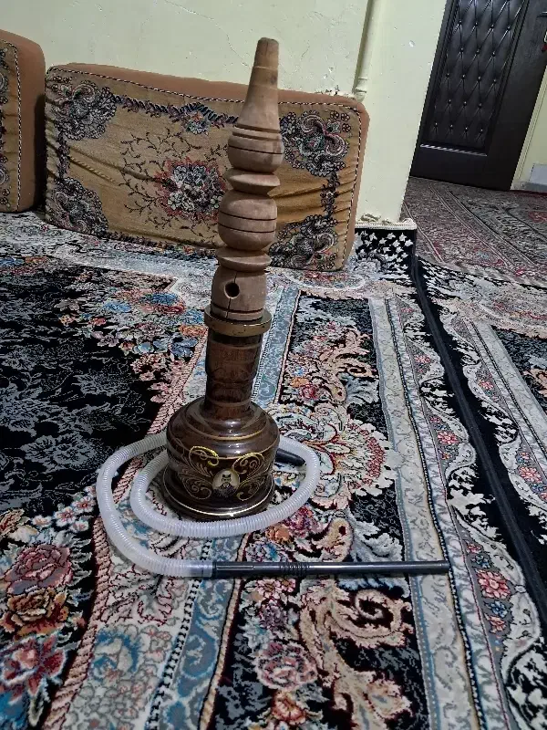 قلیون میوه ای|کلکسیون و سرگرمی|شیراز, قلعه نو|دیوار