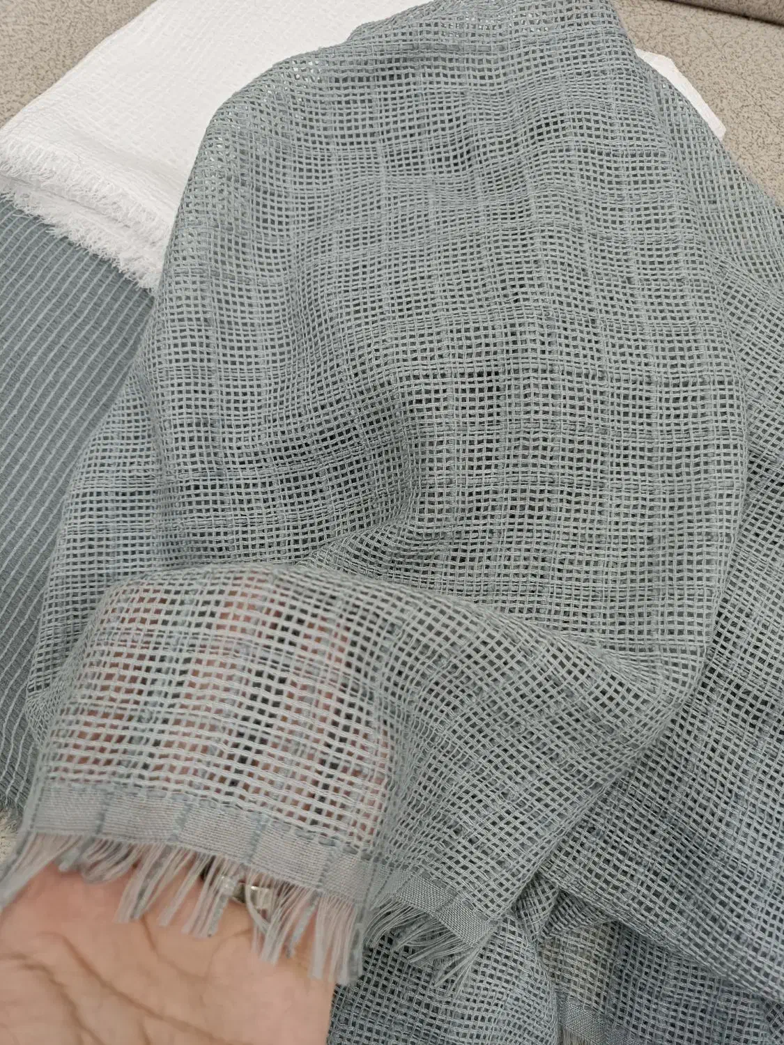 شال و تاپ|لباس|دهلران, |دیوار