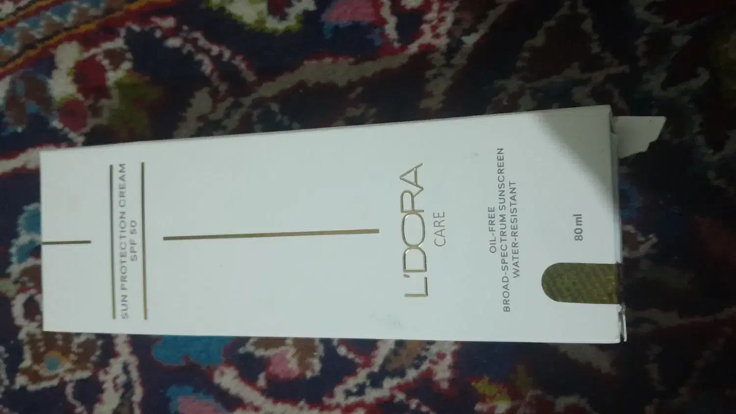 چهار عدد کرم ومحصولات شستشو|آرایشی، بهداشتی، درمانی|شیراز, حافظیه|دیوار