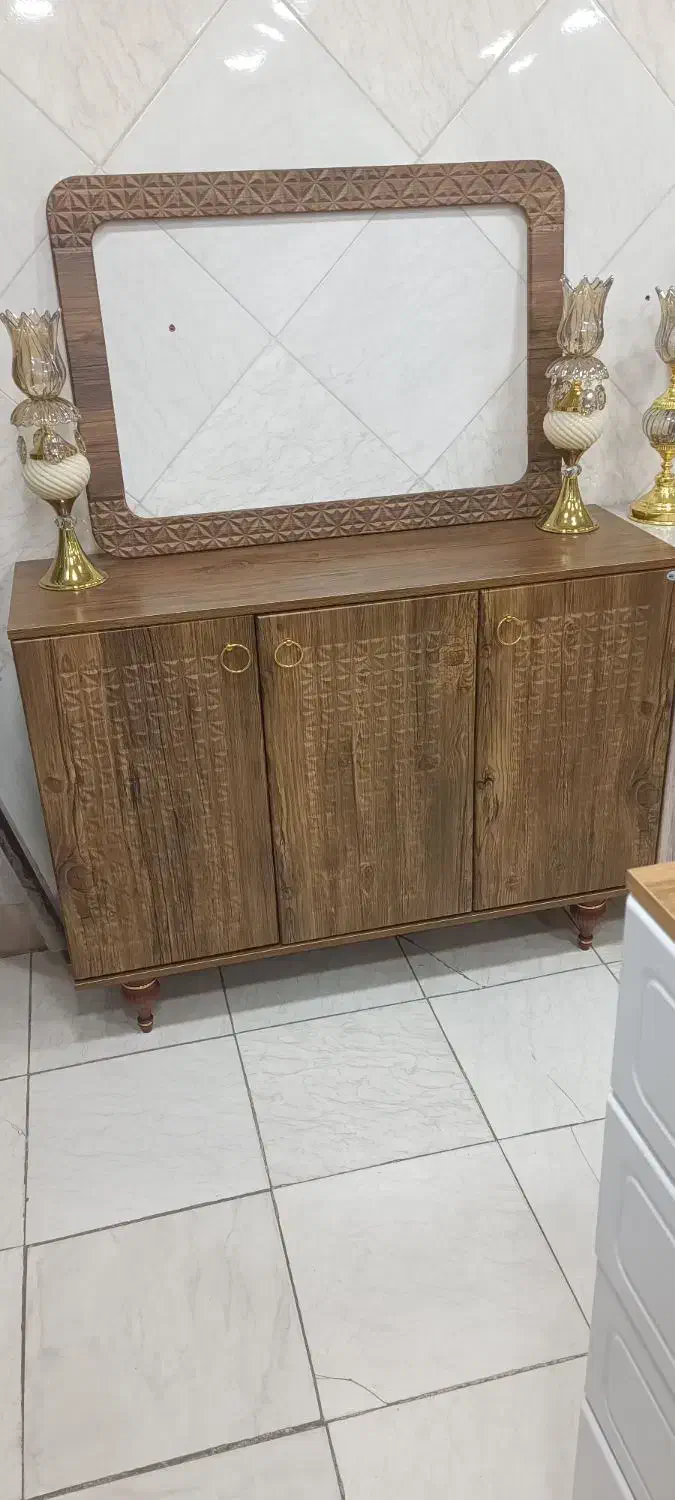 کنسول وآینه|بوفه، ویترین، کنسول|قم, چهل درخت|دیوار